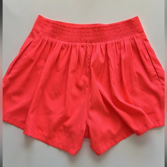 American Eagle Outfitters paperbag shorts - Picture 9 of 10